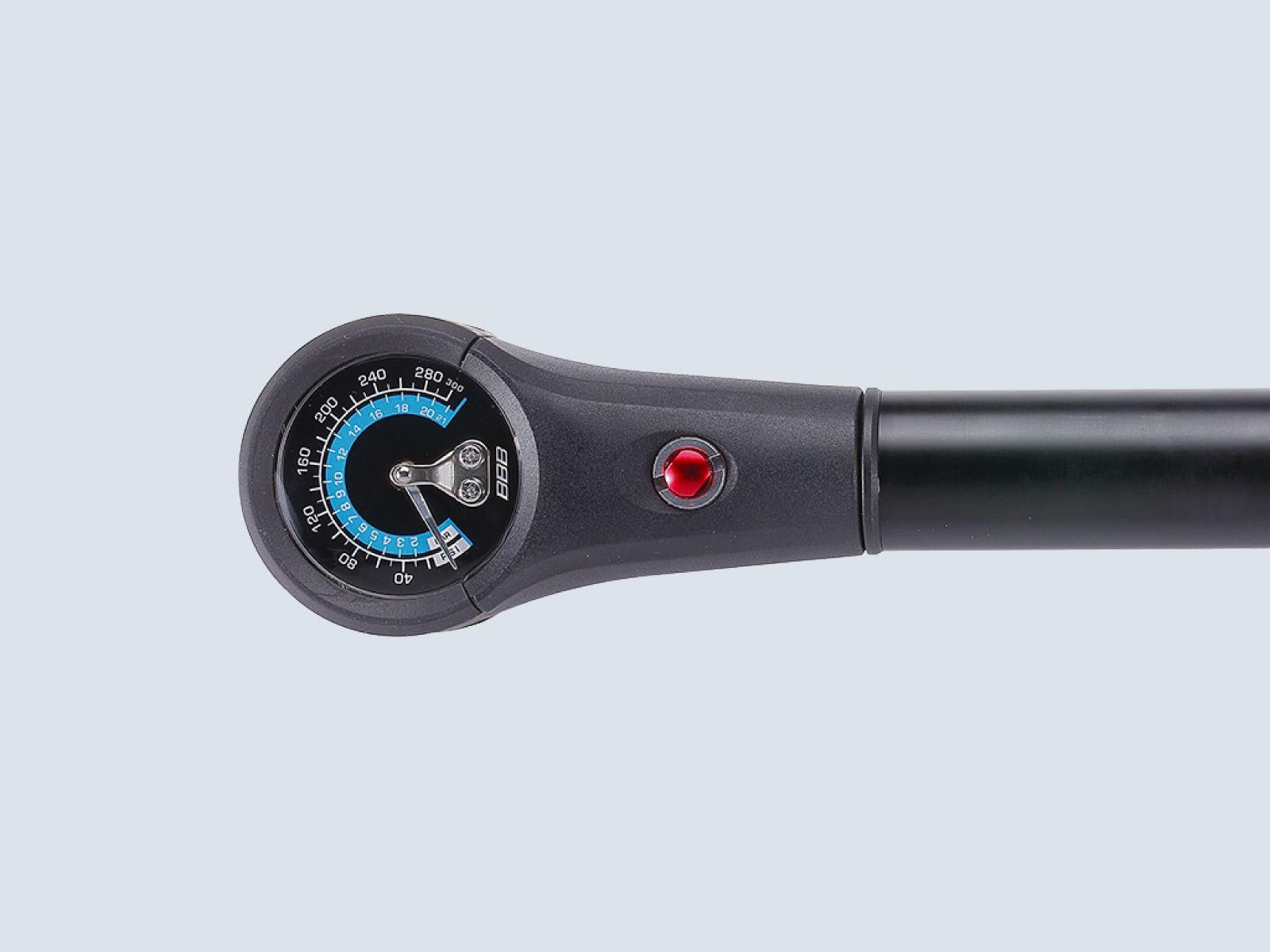 A close up picture of the gauge on the BBB BMP-39 Pump Dual Pressure Combo