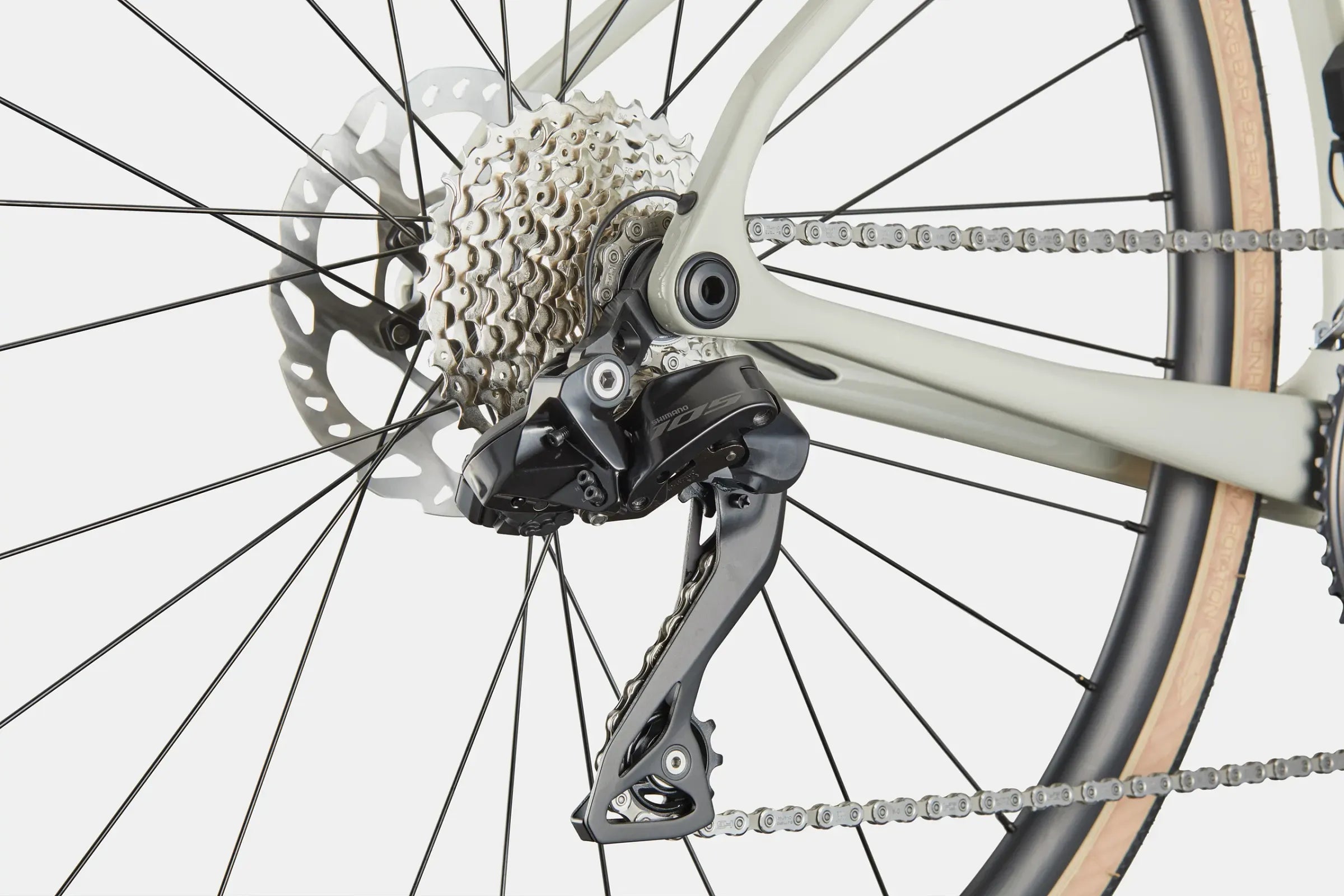 A picture of the rear derailleur on a Cannondale road bike