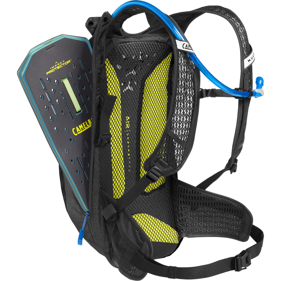A picture of the rear panel on the Camelbak M.U.L.E. Pro 14 3 Litre S24