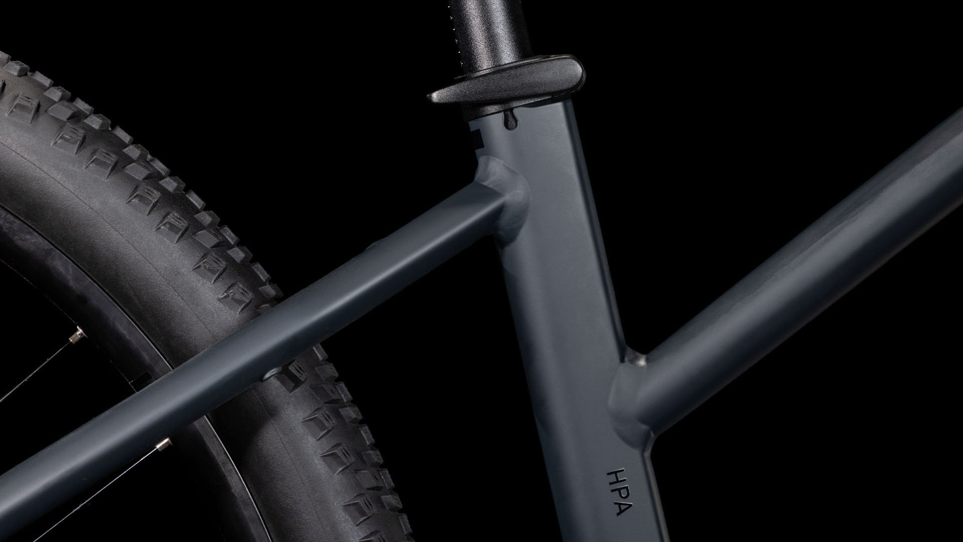 A close up picture of the seat tube of the Cube Reaction Hybrid Perfomance 625 Electric Bike