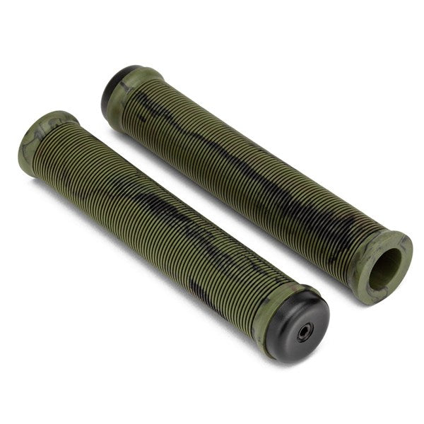A picture of the camo splash Mission Tactile Scooter/BMX Grips
