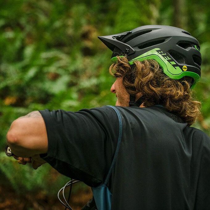 A picture of a bloke wearing a Bell Helmet