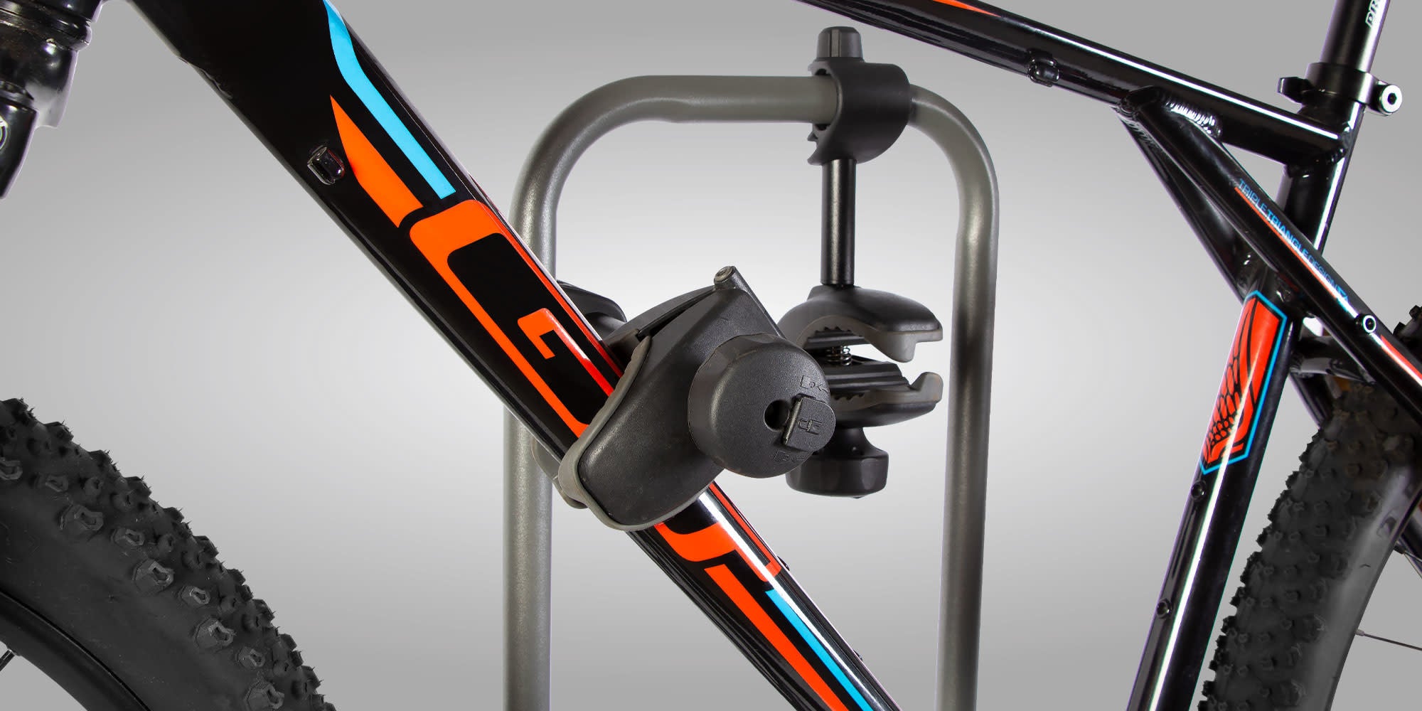 E-Hornet 2 E-Bikes for 2 Bike Tow Ball