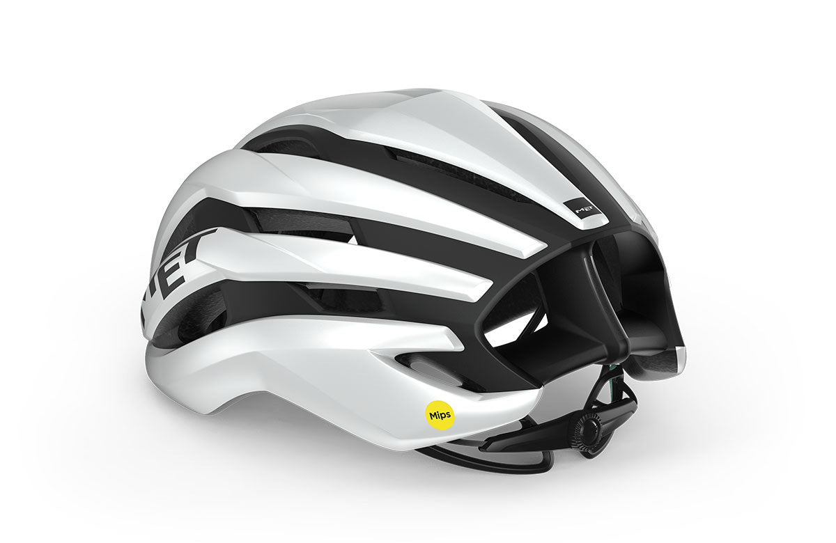 A picture of the back of the Met Trenta Road Bike Helmet