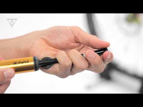 A video about the Topeak RaceRocket Handpump