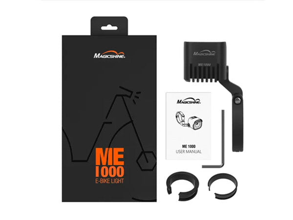 A picture of the box contents of the MagicShine ME 1000 E-Bike Light