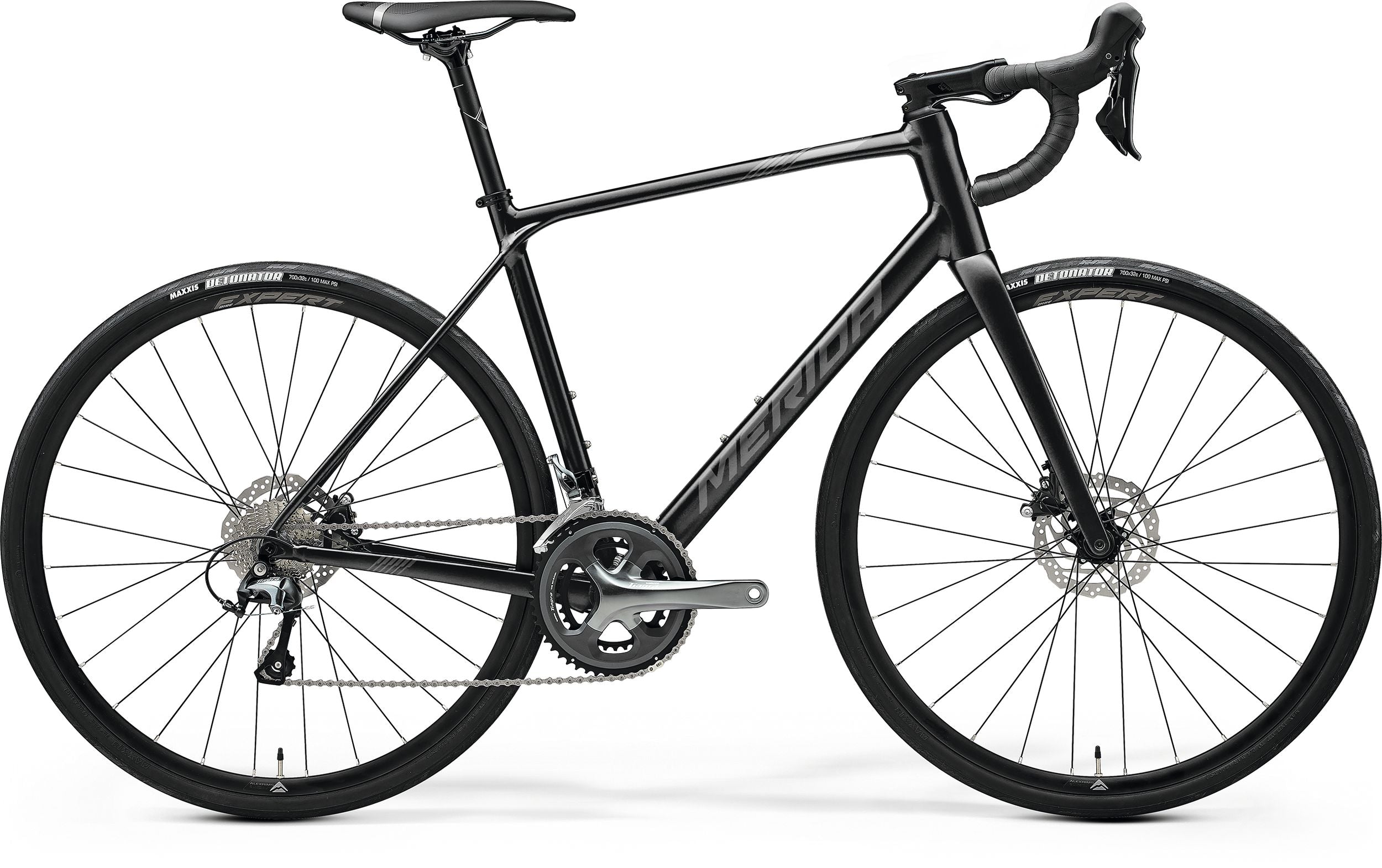 A picture of the Merida Scultura Endurance 300 Road Bike