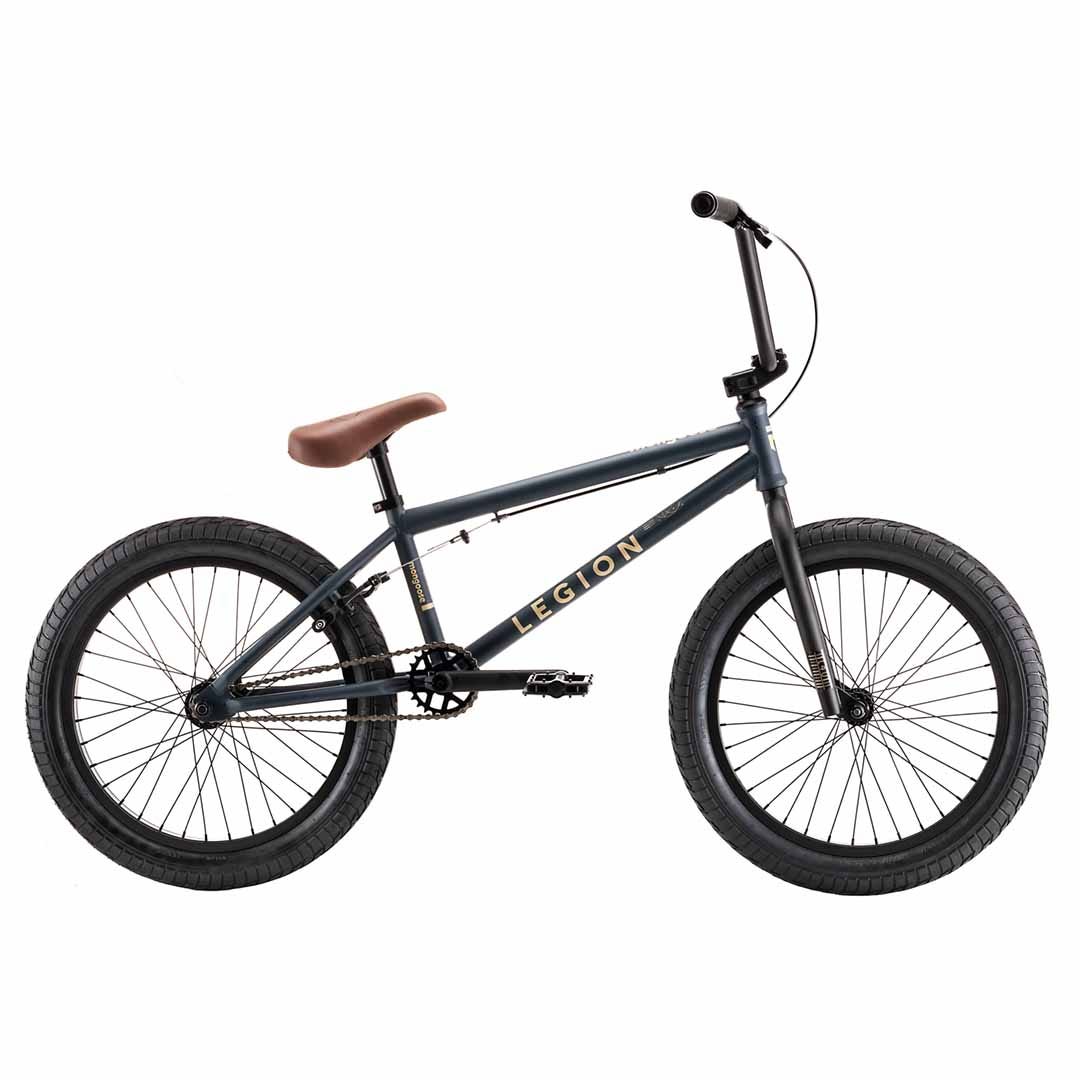 A picture of the navy Mongoose Legion L40 BMX Bike