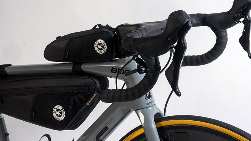 A picture of the Ulac Touring Max 3.5 Litre Bicycle Frame Bag attached to a road bike