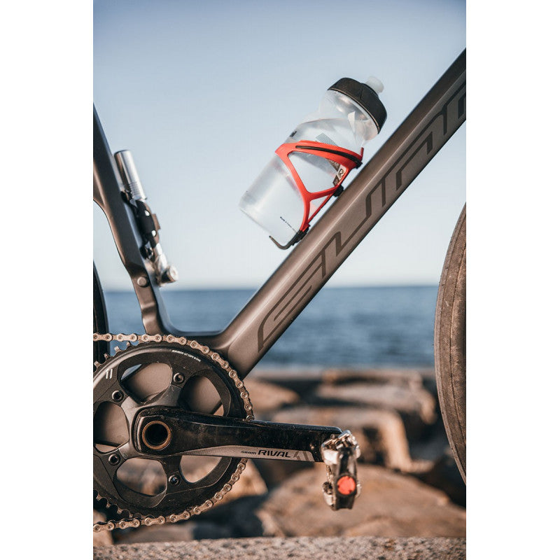 A picture of the Zefal Pulse B2 Bottle Cage attached to a bike