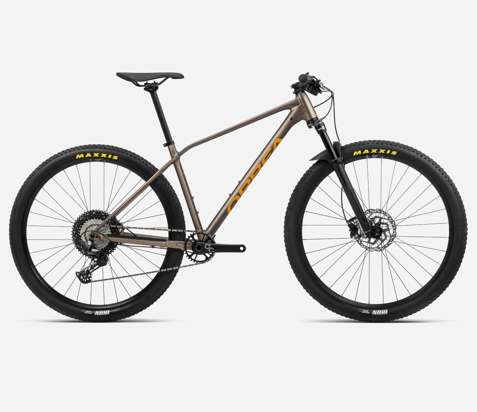 Alma H30 Hardtail Mountain Bike