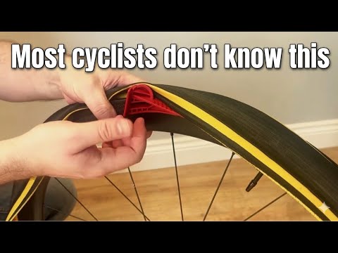 A video about how to use the Tyre Glider to remove a bicycle tyre